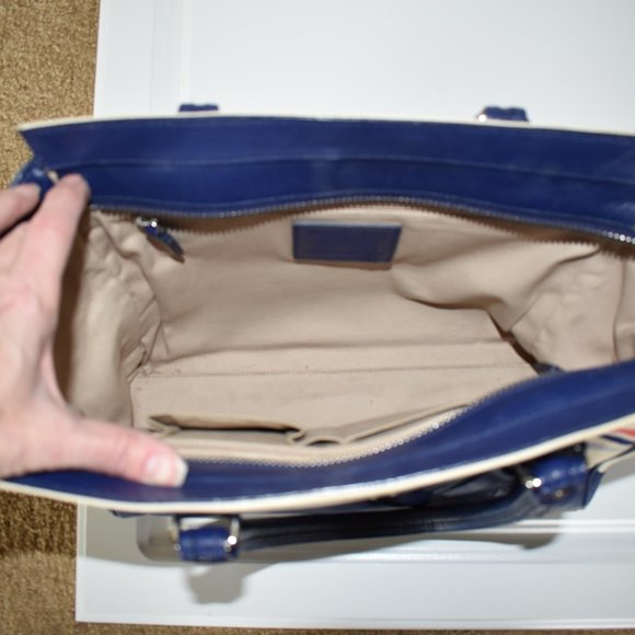 Coach Canvas & Leather Spring/Summer Satchel - Picture 4 of 5